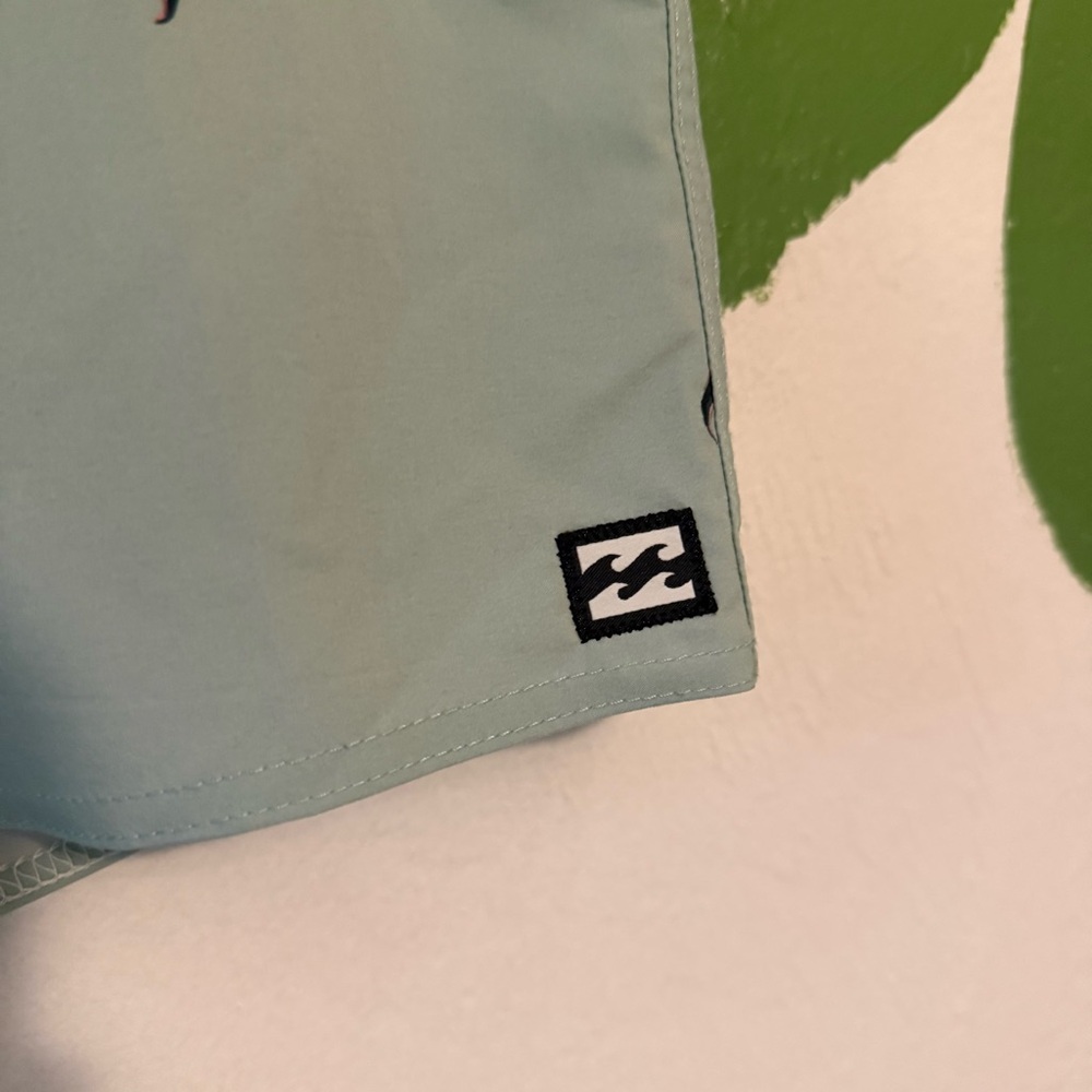 Billabong Men's Sage Green Palm-Print Boardshorts - Picture 3 of 6